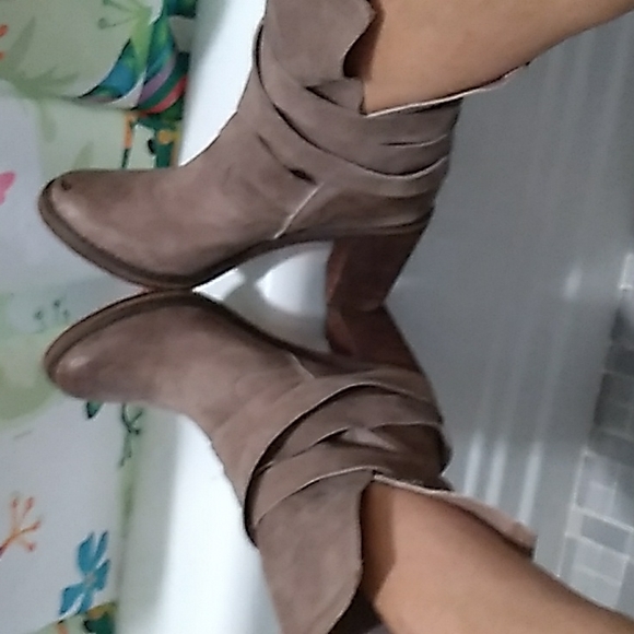 "The France Boot" by Jeffrey Campbell - Picture 3 of 3